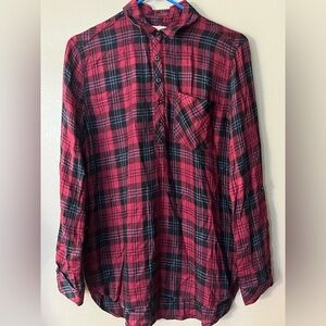 ID : 23  Red and Black Plaid 1/2 Button-Up Shirt Rayon S NWT